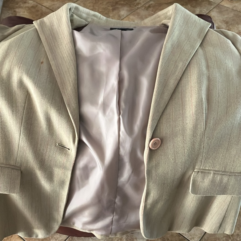 Josephine size 12 suit - Picture 7 of 9